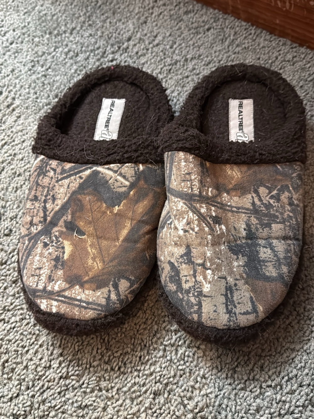 Realtree Brown and Black Camo Slip-On Women's Slippers